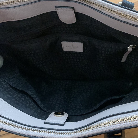 AUTHENTIC KATE SPADE purse. NON SMOKER. GREAT CONDITION. - Picture 6 of 8